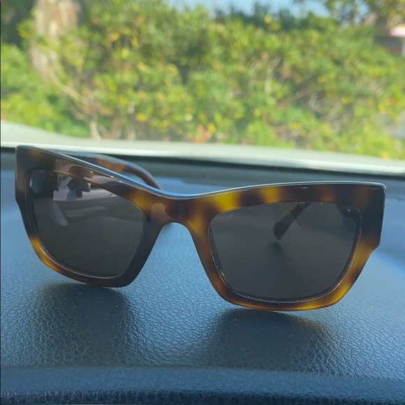 Very nice lents VERSACE main image 4